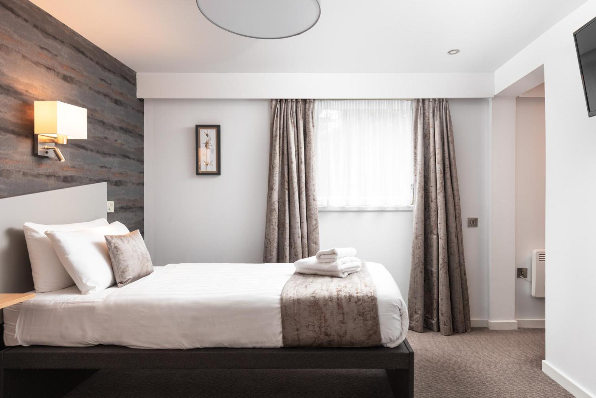 Caledonian Hotel 'A Bespoke Hotel' Ullapool Esterno foto