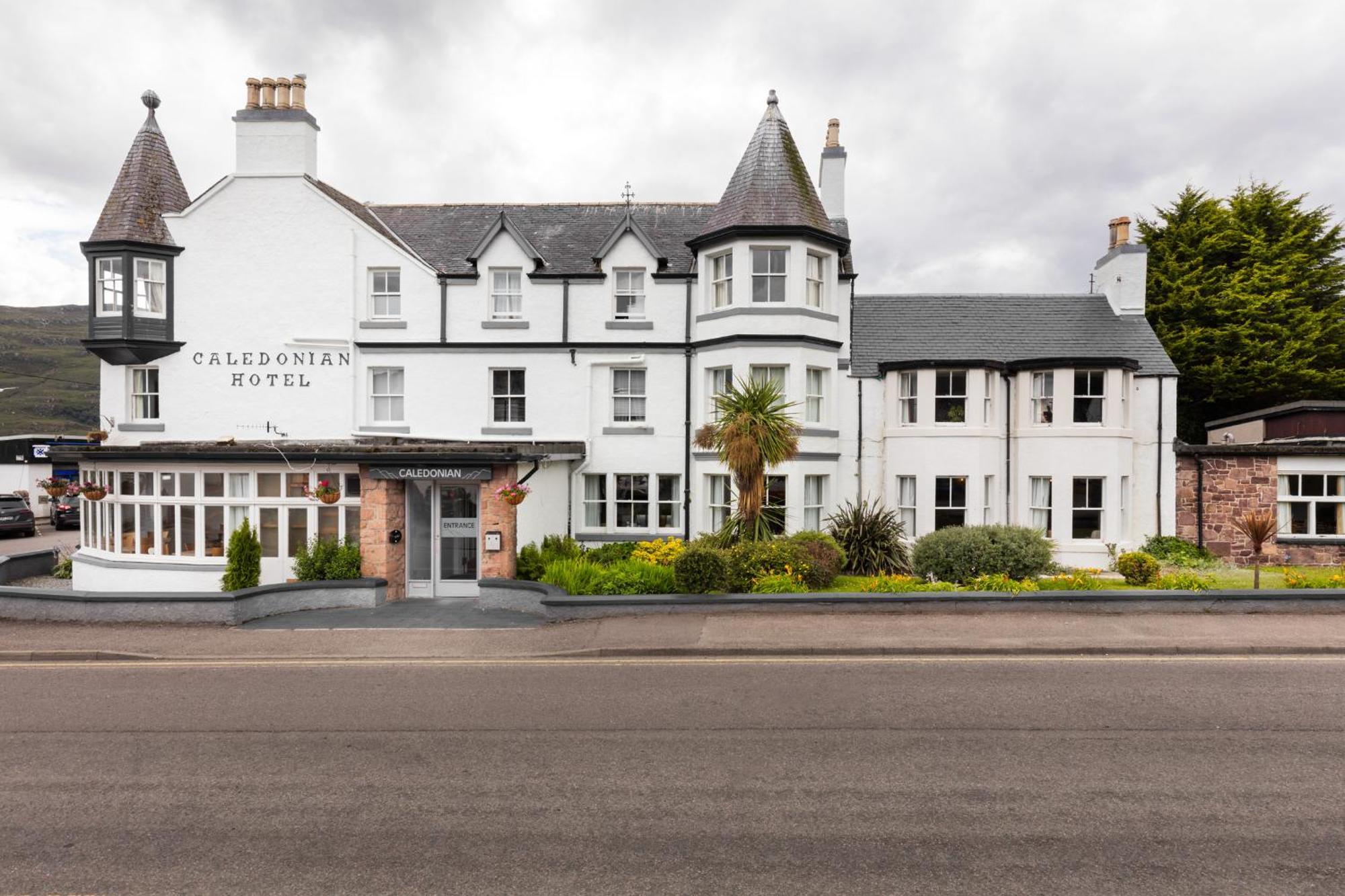 Caledonian Hotel 'A Bespoke Hotel' Ullapool Esterno foto
