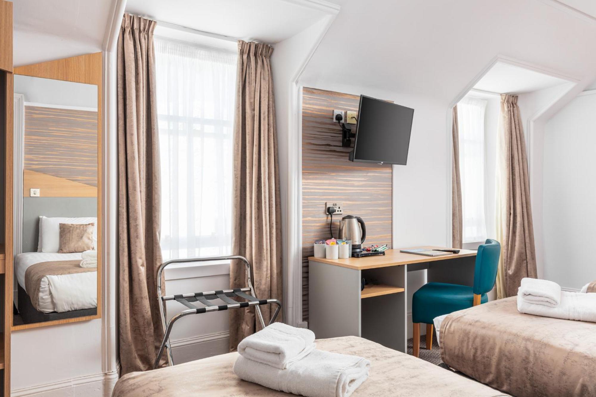 Caledonian Hotel 'A Bespoke Hotel' Ullapool Esterno foto